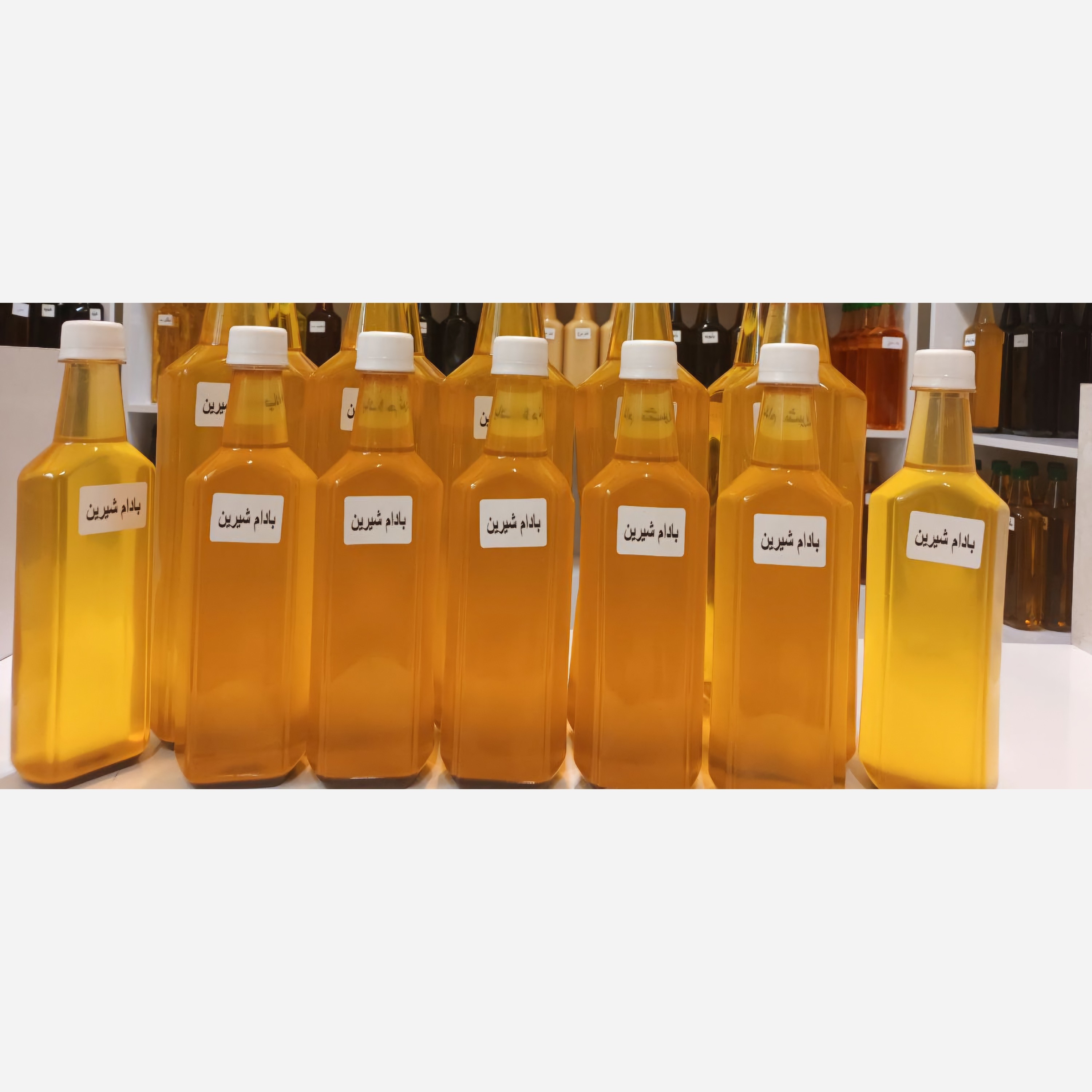 روغن بادام شیرین نیم لیتری