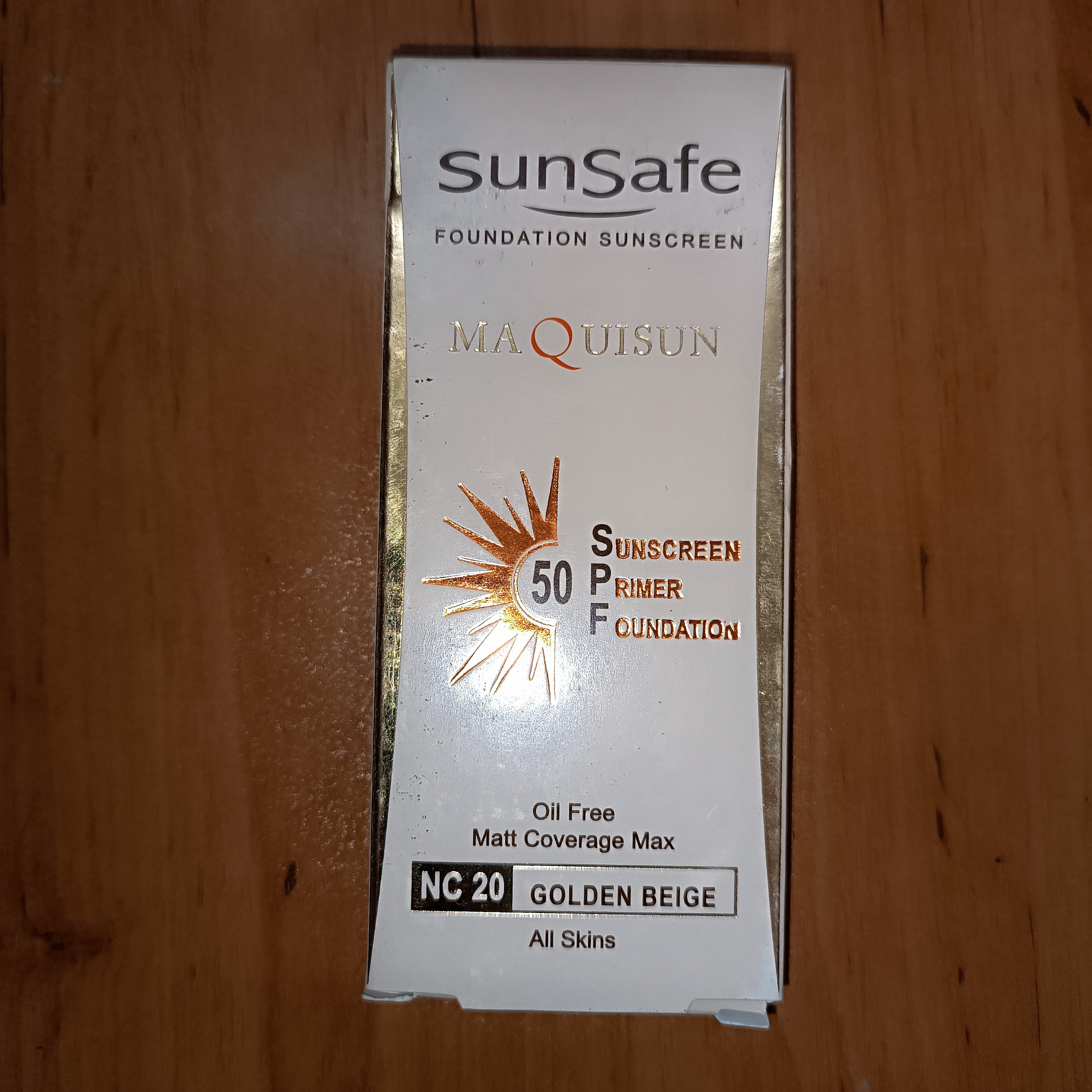 کرم ضد آفتاب رنگی سان سیف SPF50 مدل NC20 بژ طلایی مناسب انواع پوست حجم 40 میلی لیتر