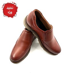 کفش ارتوپدیک طبی تمام چرم طبیعی گاوی مردانه بندی رنگ عسلی مناسب استفاده طولانی مدت در روز کدV352 چرم میخچی