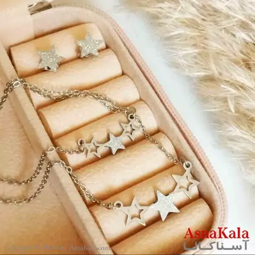 نیمست استیل دخترانه شنی طرح دولاین شنی سه ستاره خاص رنگ نقره ای کد NIM14299W