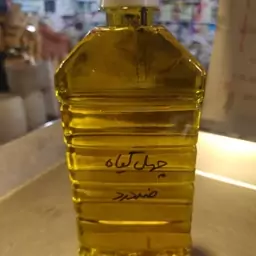 روغن چهل گیاه خراسانی نیم لیتری  قیمت عمده شامل ترکیب روغن زیره اویشن منداب مامیران سیاهدانه فلفل بابونه و....