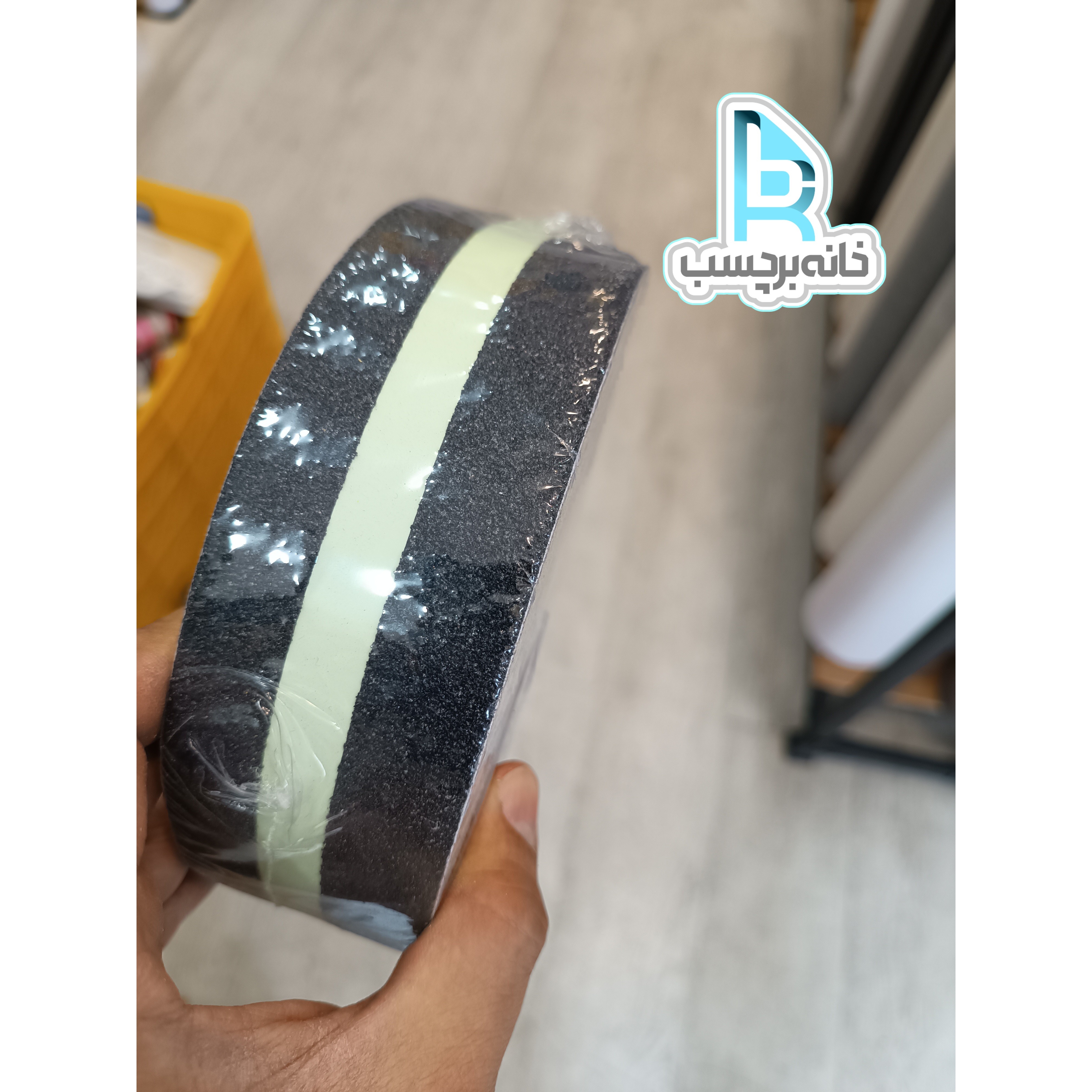 ترمز پله شب نما مخصوص جاهای تاریک عمومی