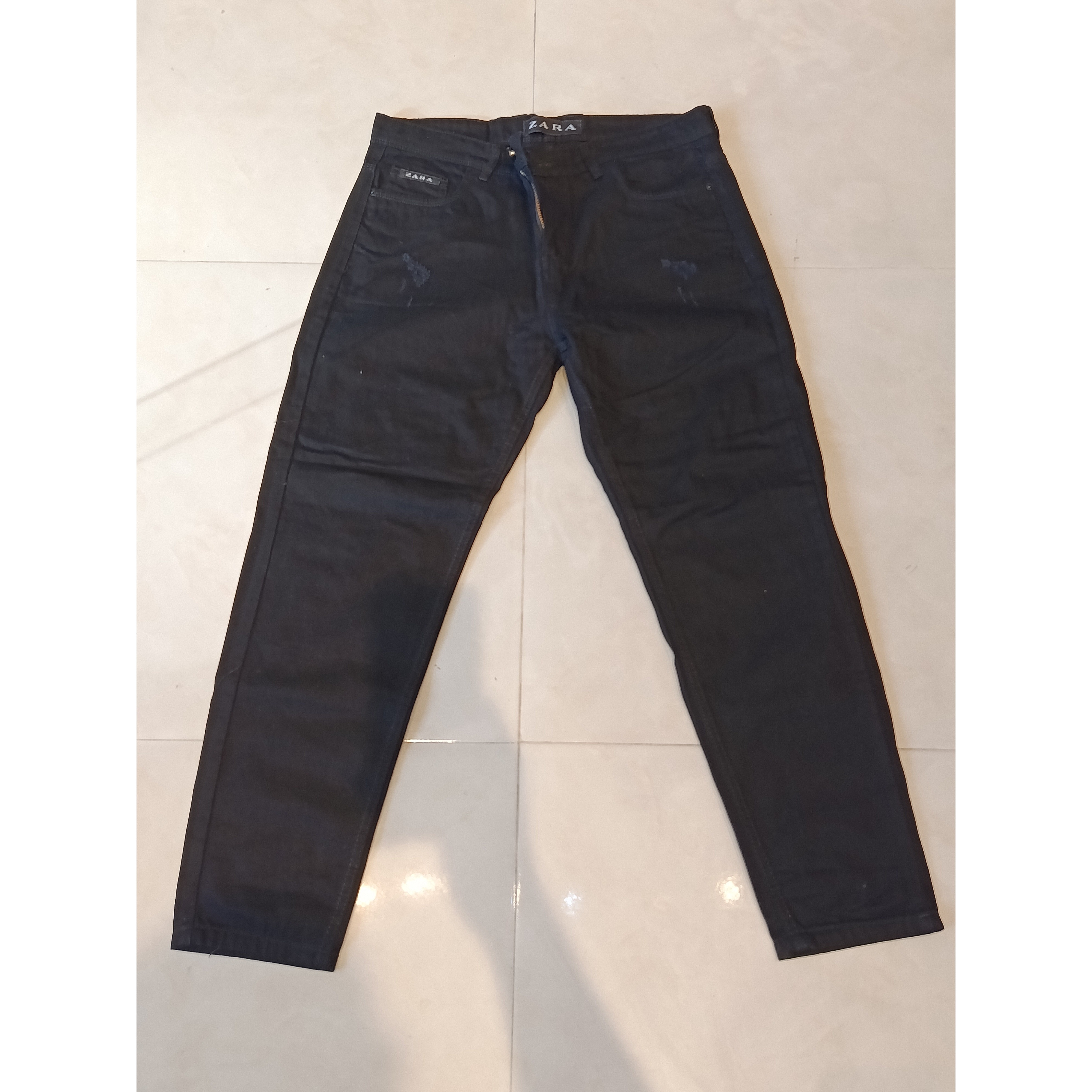 شلوار جین مام فیت مردانه رنگ مشکی کلاغی بدون سایه مدل Jet Black Mom Fit streetwear
