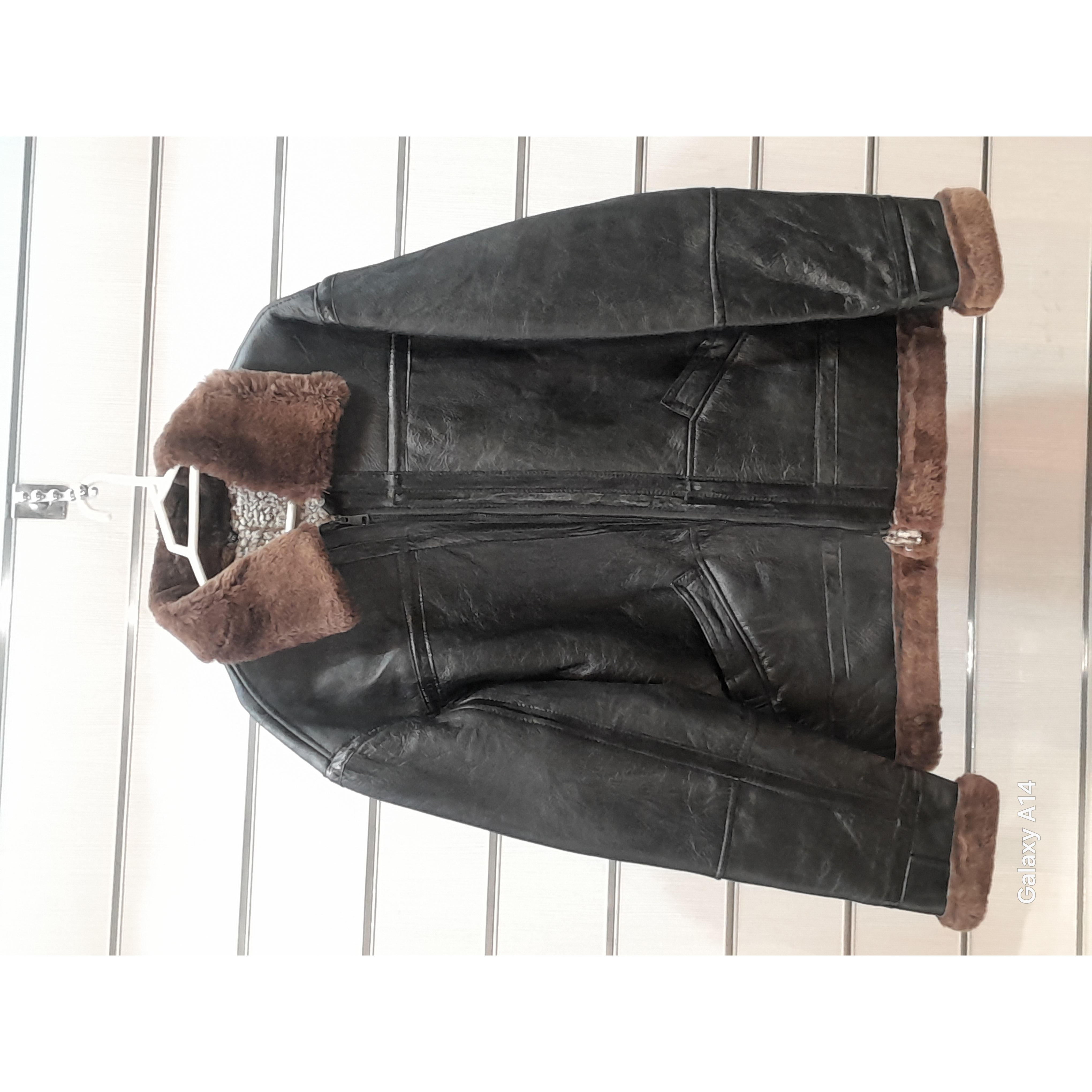 کاپشن مردانه پوست بوفالو طبیعی برند leather SAJAD بادوام بسیار بالا