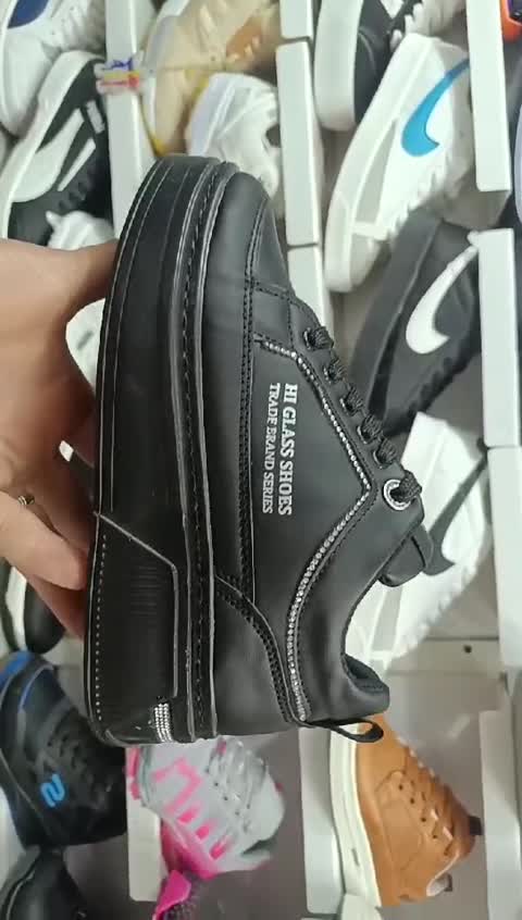 کفش و کتانی زنانه و دخترانه مدل افرا سایز 37 38 39 40