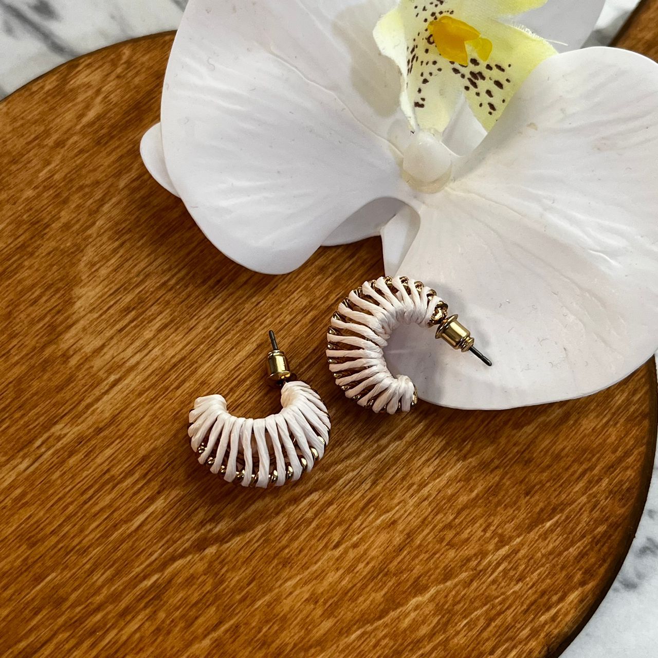گوشواره میخی حلقه ای