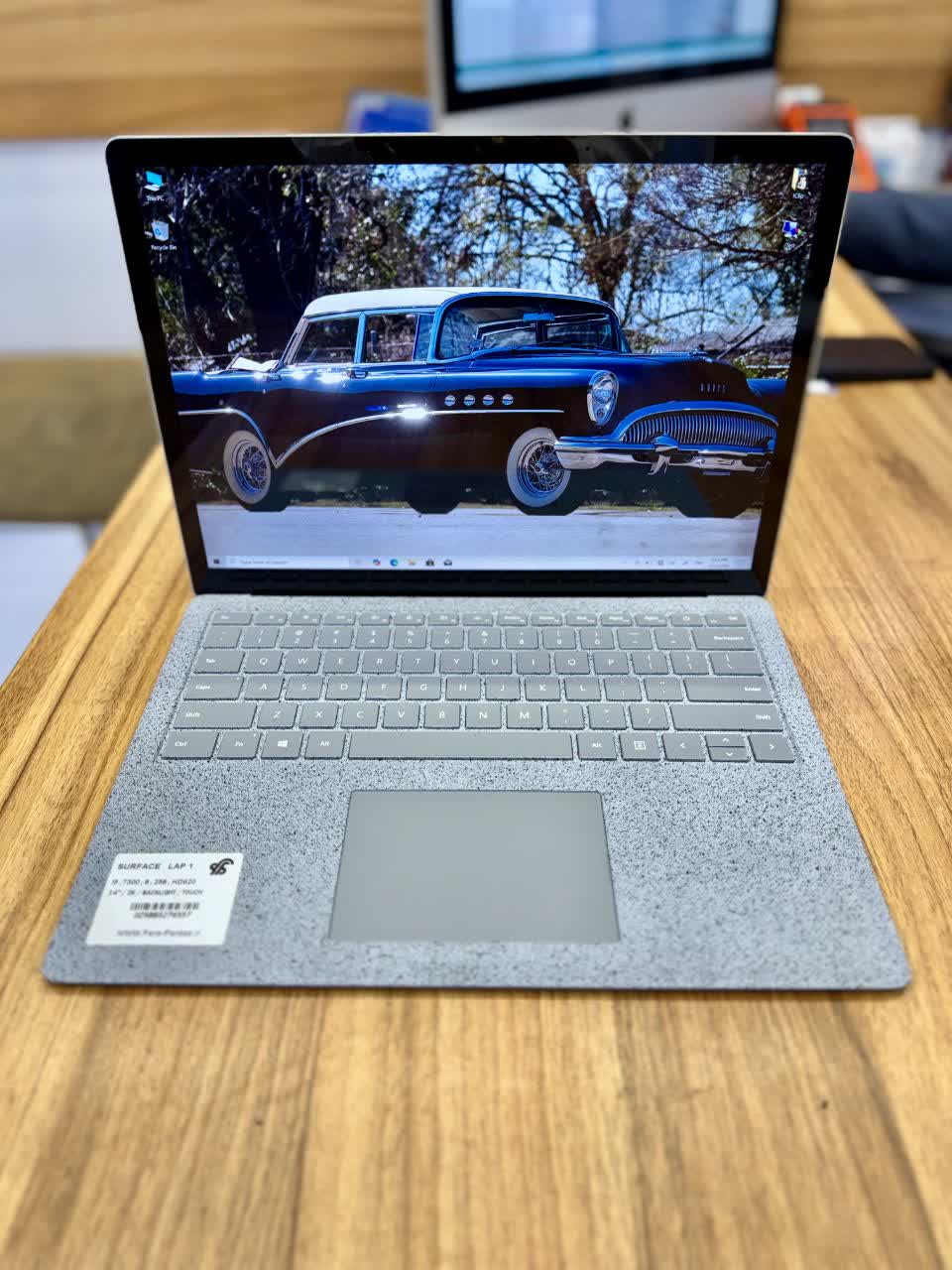 ُSurface Laptop 1