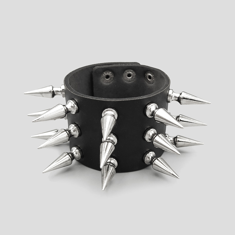دستبند چرمی اسپایکدار (2.5 سانتیمتری) مدل 3Line کد Njd-890d1