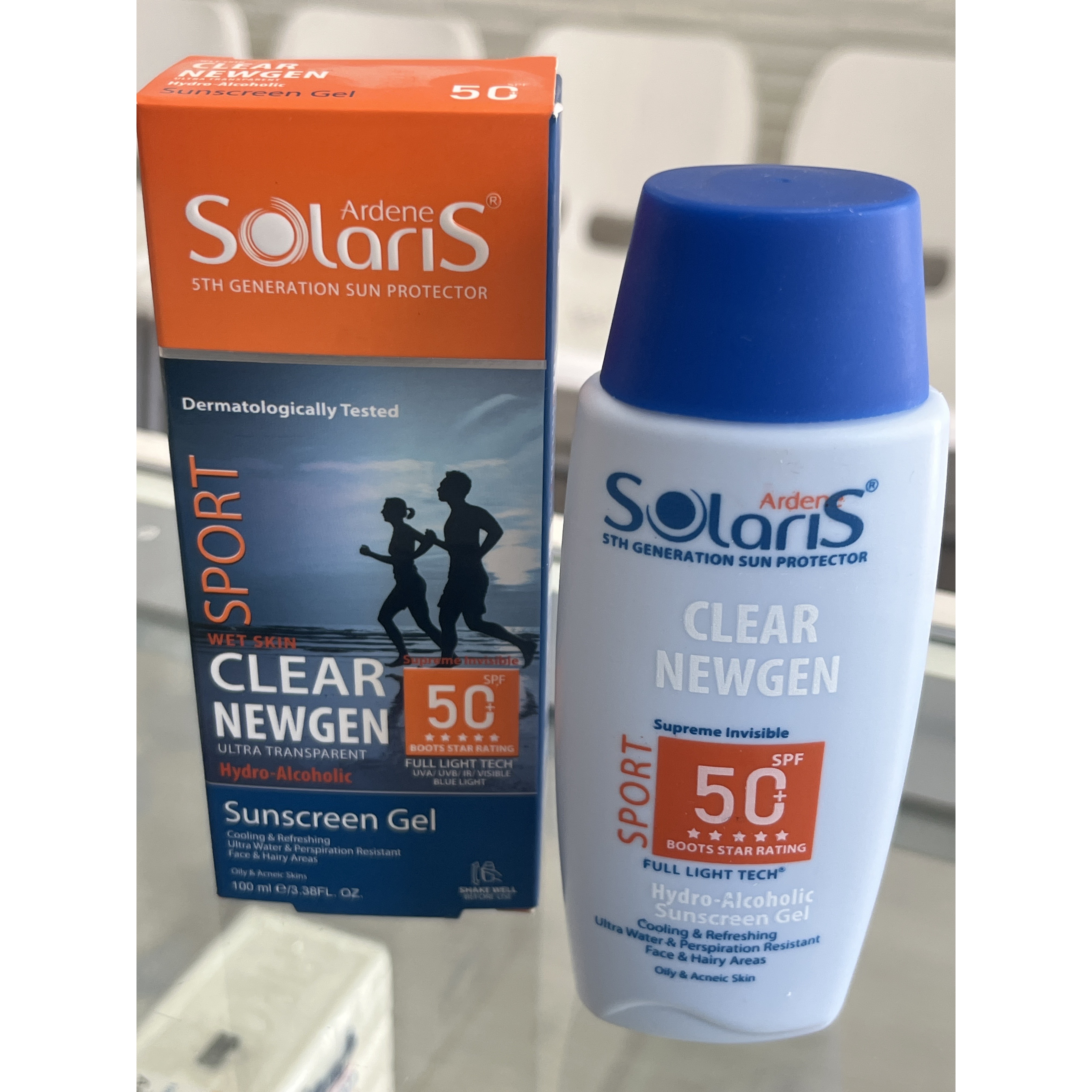 ژل ضد آفتاب بی رنگ SPF50 مناسب پوست های جوش دار سولاریس آردن 100 میل