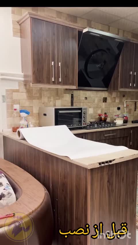 برچسب کابینت سفید نیمه مات پوشش بالادچسب مشکی عرض 60 (مناسب سطوح طرح دار و تیره)