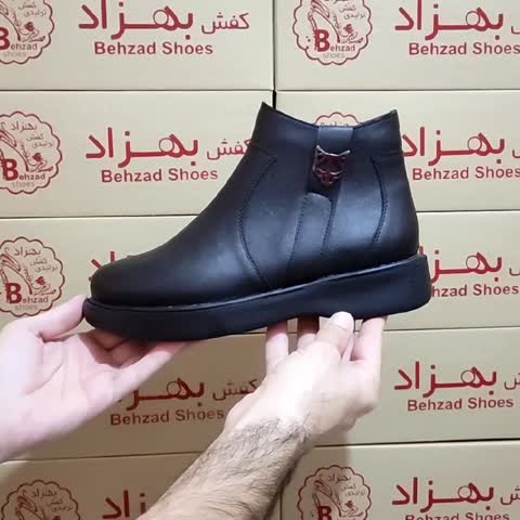 پوتین زمستانی دخترانه زنانه سایز 37 تا 40 رنگ مشکی بغل زیپ زیره پیو لژ سه سانتی رویه چرم صنعتی سبک راحت