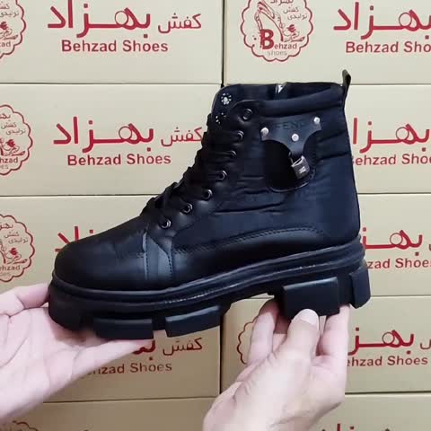 پوتین زمستانی کاپشنی زنانه کفی طبی سایز 37 تا 40 رنگ مشکی بغل زیپ زیره پیو لژ پنج سانتی رویه چرم صنعتی و پارچه کاپشنی
