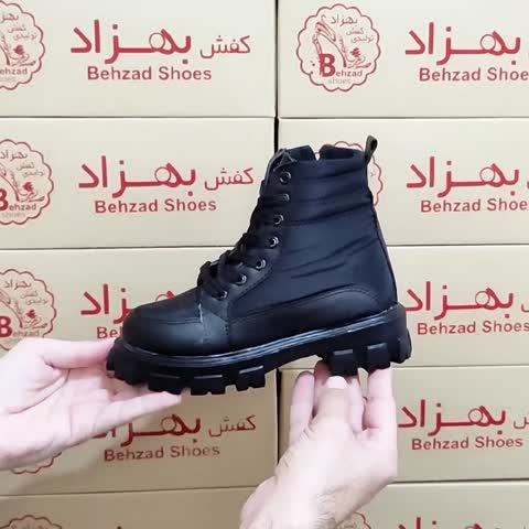 پوتین زمستانی کاپشنی بچه گانه دخترانه سایز 31 تا 36 رنگ مشکی بغل زیپ زیره پیو لژ چهار سانتی رویه چرم صنعتی و پارچه کاپشن