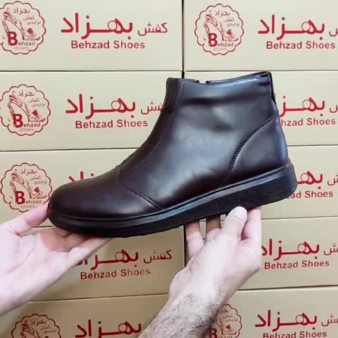 پوتین مردانه پسرانه بغل زیپ سایز 40 تا 45 رنگ قهوه ای زیره پیو تزریق لژ سه و نیم سانتی رویه چرم صنعتی