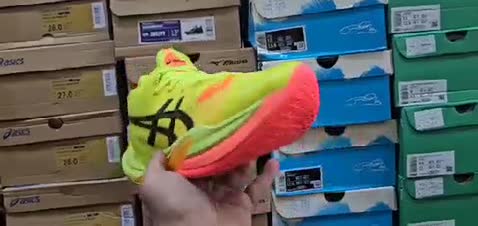 اسیکس متارایز 2 پاریس کیفیت مستر کوالیتی ویتنام در حد اورجینال asics metarise 2 paris رنگ فسفری زرد  