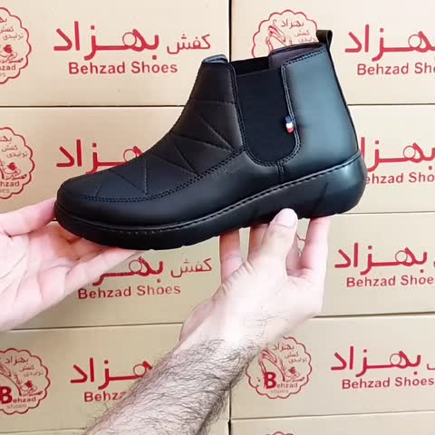 کفش زمستانی دخترانه زنانه دور دوخت سایز 37 تا 41 کفی طبی رنگ مشکی بغل کش زیره پیو لژ چهار سانتی رویه چرم صنعتی