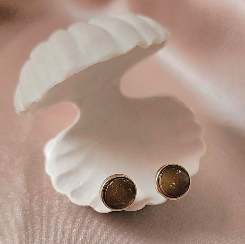 گوشواره دکمه ای رنگی