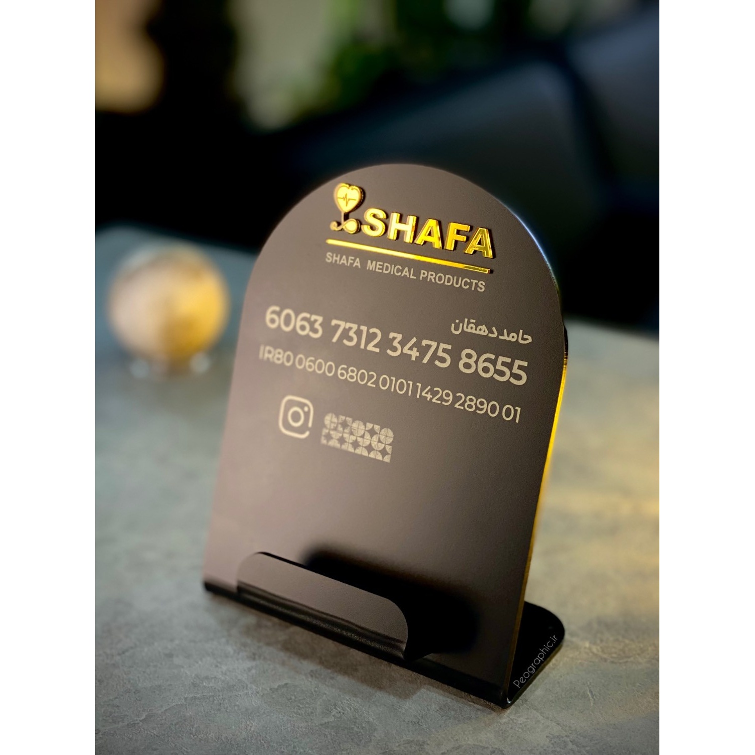استند شماره کارت و QR کد رومیزی مینیمال مدل PEO3007