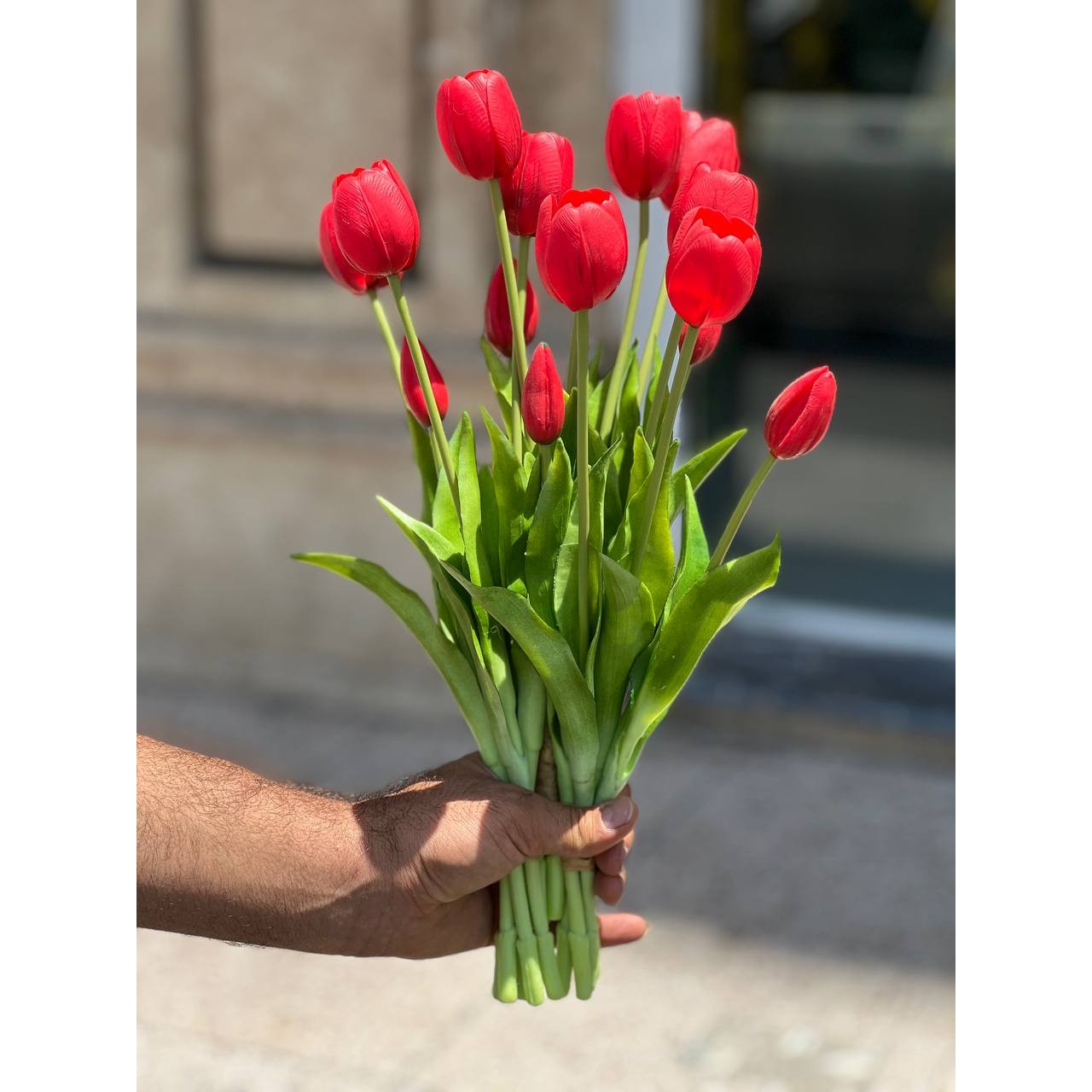 لاله مصنوعی لاتکس قرمز 5بازو(3گل و 2غنچه)