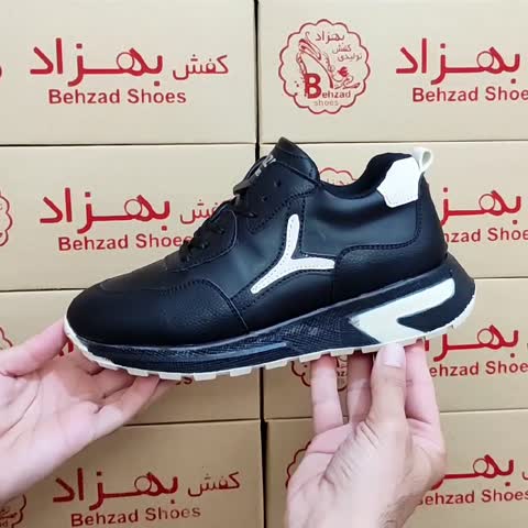 کتونی اسپرت دخترانه زنانه سایز 37 تا 40 رنگ مشکی کرم زیره پیو لژ سه و نیم سانتی کفی طبی رویه چرم صنعتی سبک و راحتی