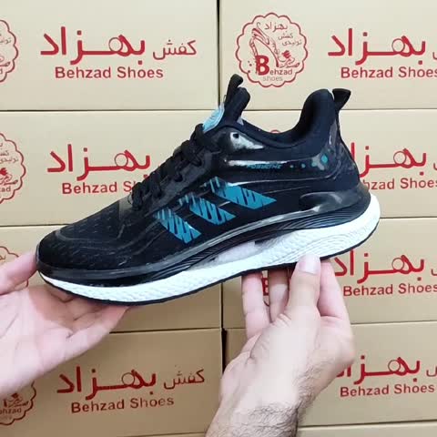 کتونی آدیداس پسرانه مردانه سایز 41 تا 44 رنگ مشکی زیره کپسولی لژ سه و نیم سانتی کفی طبی رویه بافت خارجی سبک راحت