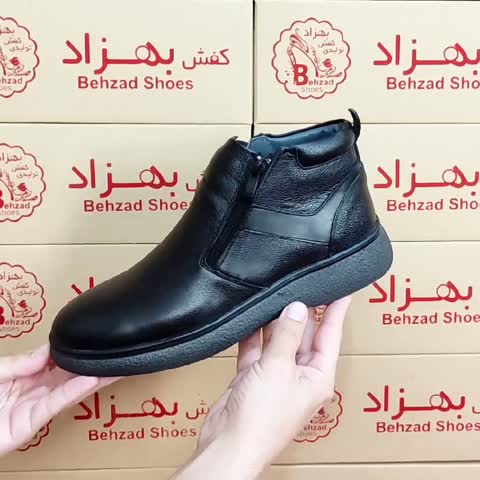 پوتین زمستانی تمام چرم طبیعی گاوی مردانه سایز 40 تا 44 رنگ مشکی زیره ترمو لژ سه سانتی آستر چرم طبیعی میشن کفی طبی بغل کش