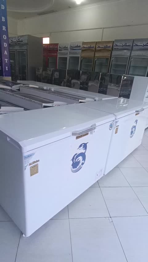 فریزر صندوقی 140 سانتی تک درب سهند ( ارسال با باربری و پس کرایه)