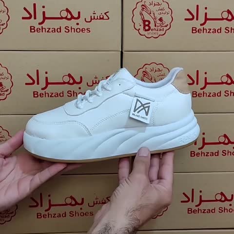 کتونی milano دخترانه زنانه رنگ سفید سایز 37 تا 40 زیره پیو لژ چهار و نیم سانتی کفی طبی رویه چرم صنعتی سبک راحت