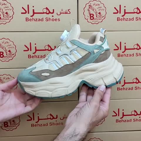 کتونی لژ بلند دخترانه زنانه رنگ کرم سبز سایز 37 تا 40 زیره پیو لژ 6 سانتی بند پُمپی فنری رویه راشل و چرم صنعتی