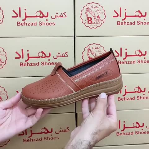 کفش راحتی طبی زنانه دور دوخت کفی طبی پد خار پاشنه رنگ آجری سایز 37 تا 40 زیره پیو  لژ سه و نیم سانتی رویه چرم صنعتی