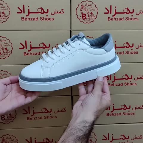 کفش پسرانه مردانه سایز 41 تا 44 رنگ سفید زیره بتا لژ سه و نیم سانتی  رویه چرم صنعتی
