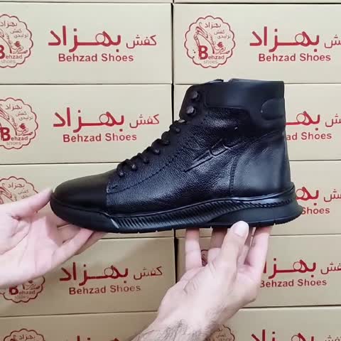 پوتین زمستانی تمام چرم طبیعی گاوی مردانه سایز 41 تا 44 رنگ مشکی زیره پیو لژ سه و نیم سانتی دوردوخت آستر چرم طبیعی میشن