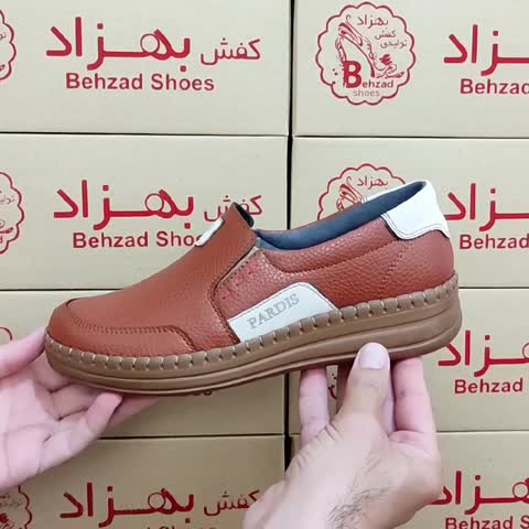 کفش راحتی طبی زنانه دور دوخت کفی طبی پد خار پاشنه رنگ آجری سایز 37 تا 40 زیره پیو  لژ سه و نیم سانتی رویه چرم صنعتی  