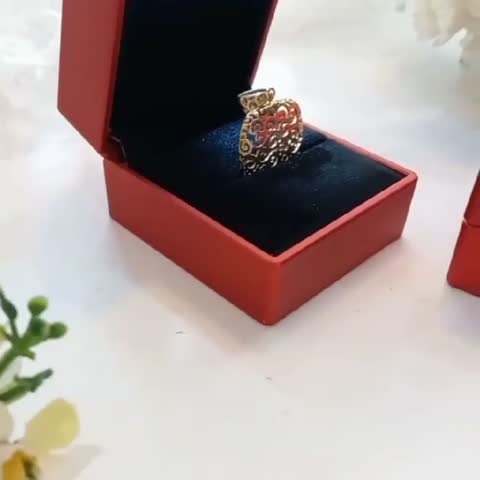 جعبه انگشتر چراغدار