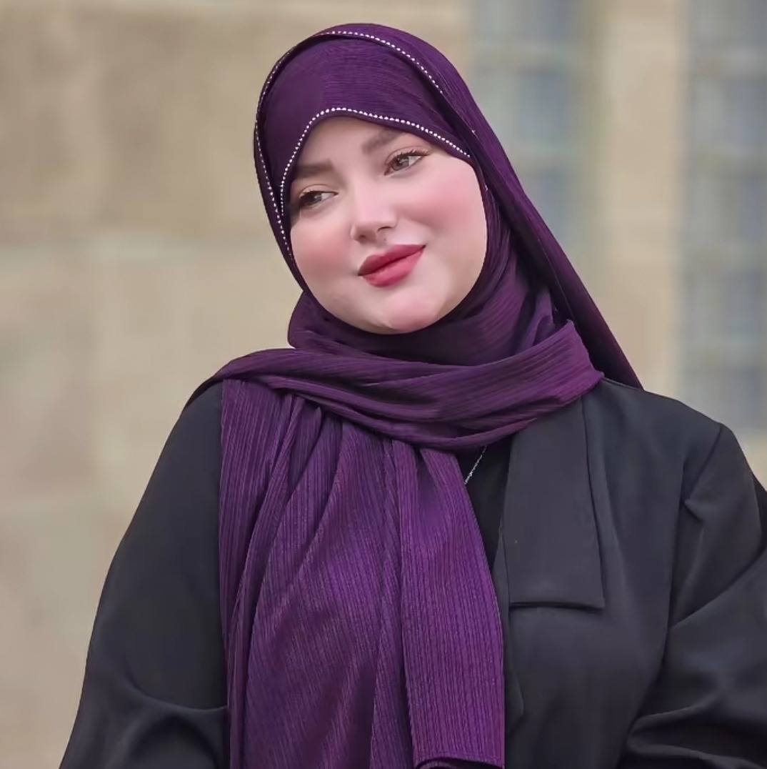 شال کشی نگین دار کریشه بادمجونی لبه کار دوخت شده