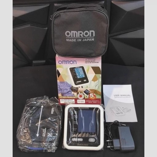 دستگاه فشارخون امرون ژاپن omron سخنگو فارسی کیف و آداپتور دار