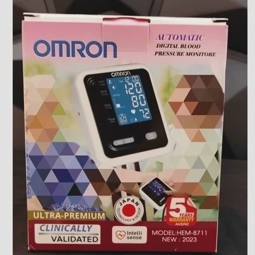 دستگاه فشارخون امرون ژاپن omron سخنگو فارسی کیف و آداپتور دار