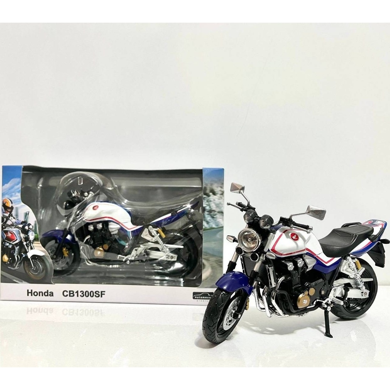 ماکت موتور سیکلت هوندا مدل سی بی 1300 اتومکس Honda cb1300