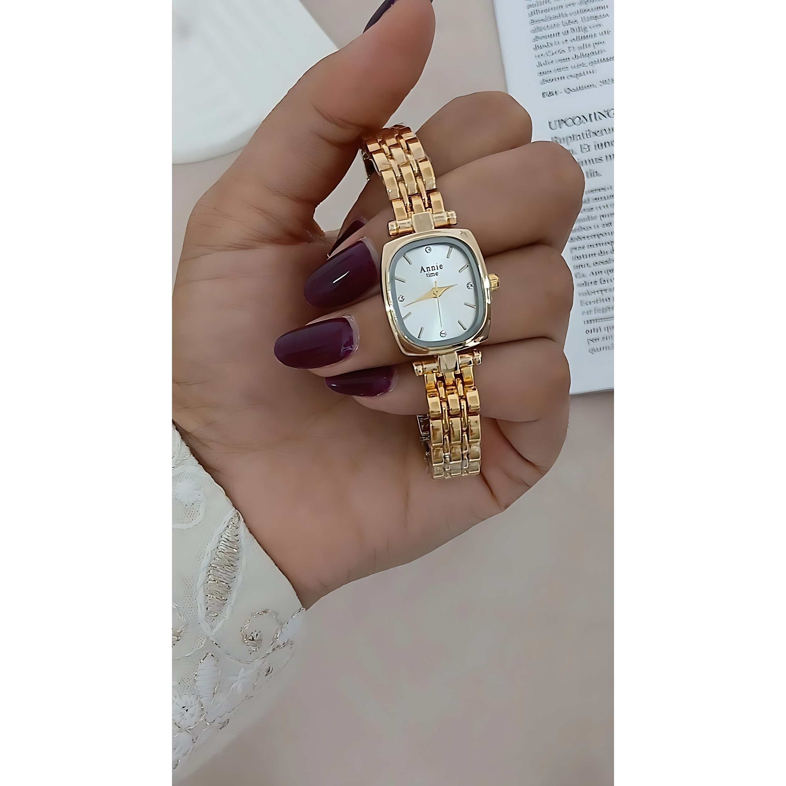 ساعت طلایی آنی تایم Annie time با قفل پروانه ای