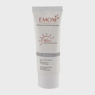 کرم ضدآفتاب بی رنگ امونی با SPF50 مناسب پوست دارای لک حجم 50 میلی لیتر Emoni Sunscreen Cream SPF50 For Acne Skin 50ml
