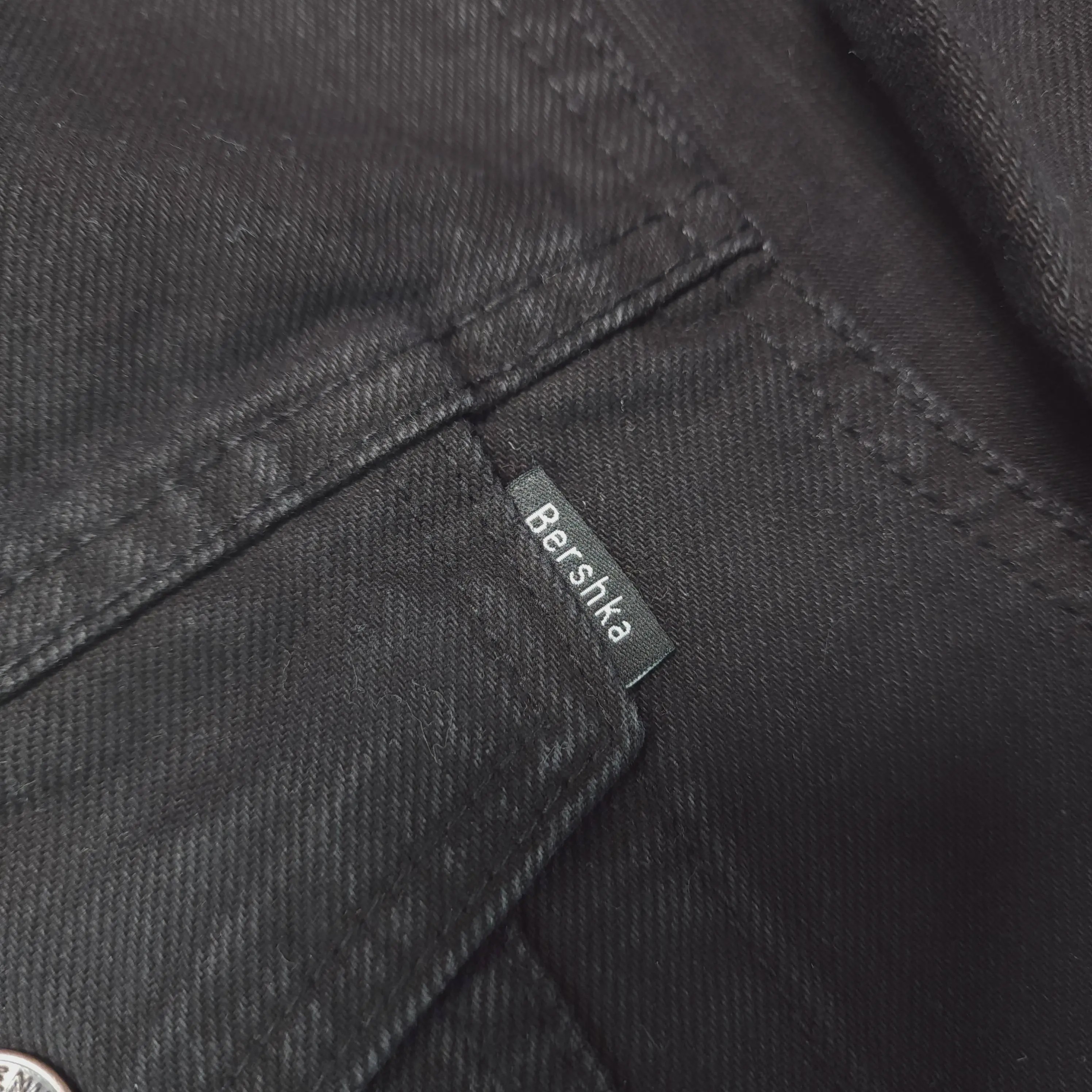 کت جین مشکی داخل خز از bershka کد 138