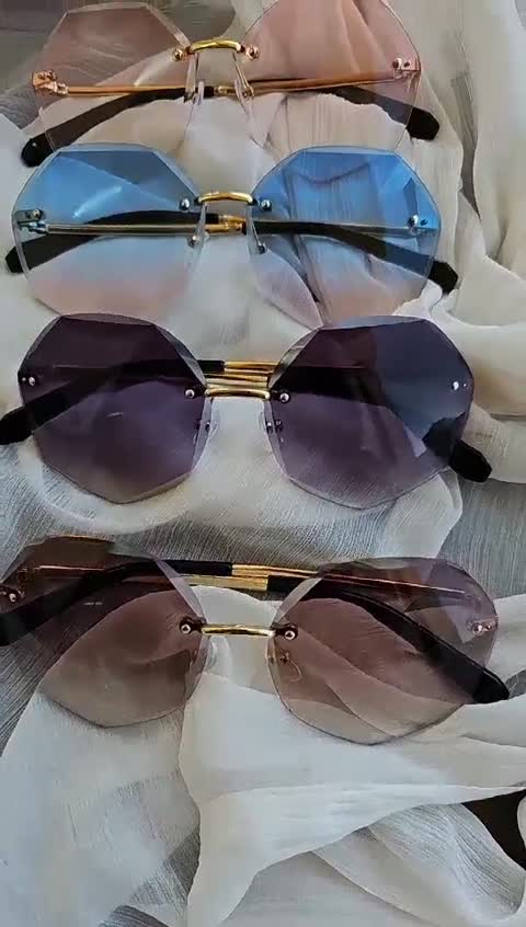 عینک آفتابی چند ضلعی