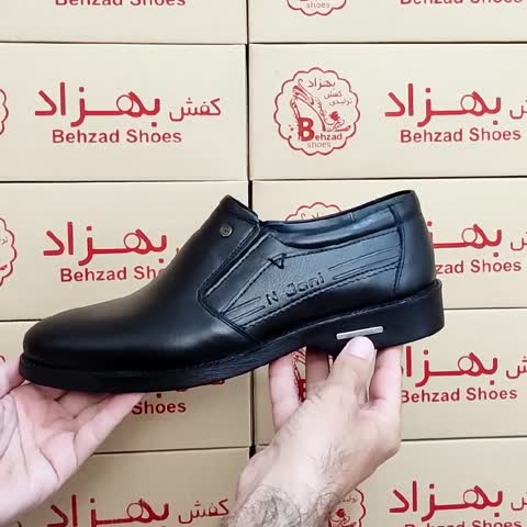 کفش تمام چرم طبیعی گاوی مردانه پسرانه سایز 40 تا 45 رنگ مشکی زیره پیو تزریق کفی طبی  پاشنه 3 سانتی آستر چرم میشن سبک