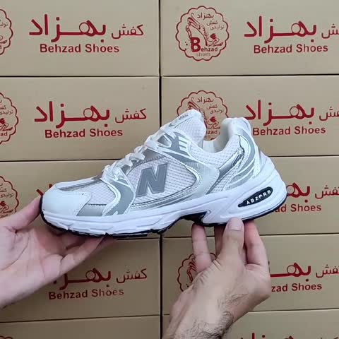 کتونی نیو بالانس 530 مردانه پسرانه رنگ سفید سایز 41 تا 44 کفی طبی زیره پیو لژ 5 سانتی رویه راشل خارجی سبک و راحت