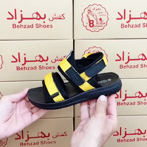 صندل چسبی تابستانی پسرانه رنگ مشکی زرد سایز 31 تا 34 زیره پیو تزریق لژ 3 سانتی رویه راشل خارجی سبک و راحت