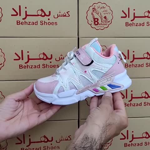 کتونی بچه گانه دخترانه پسرانه اسپرت سایز 31 تا 36 رنگ سفید زیره پیو تزریق لژ 4 سانتی رویه چرم صنعتی و راشل خارجی