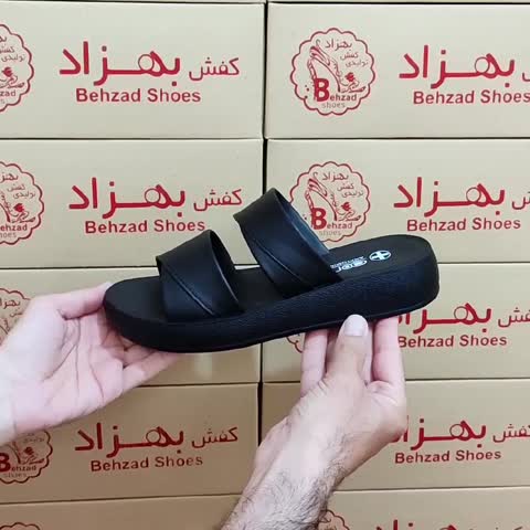 دمپایی روفرشی زنانه دخترانه رنگ مشکی سایز 37 تا 41 زیره پیو تزریق لژ 3 سانتی رویه چرم صنعتی سبک  راحت 