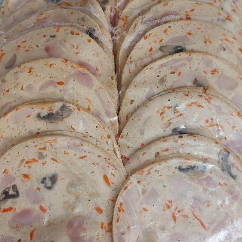 کالباس مرغ و قارچ 