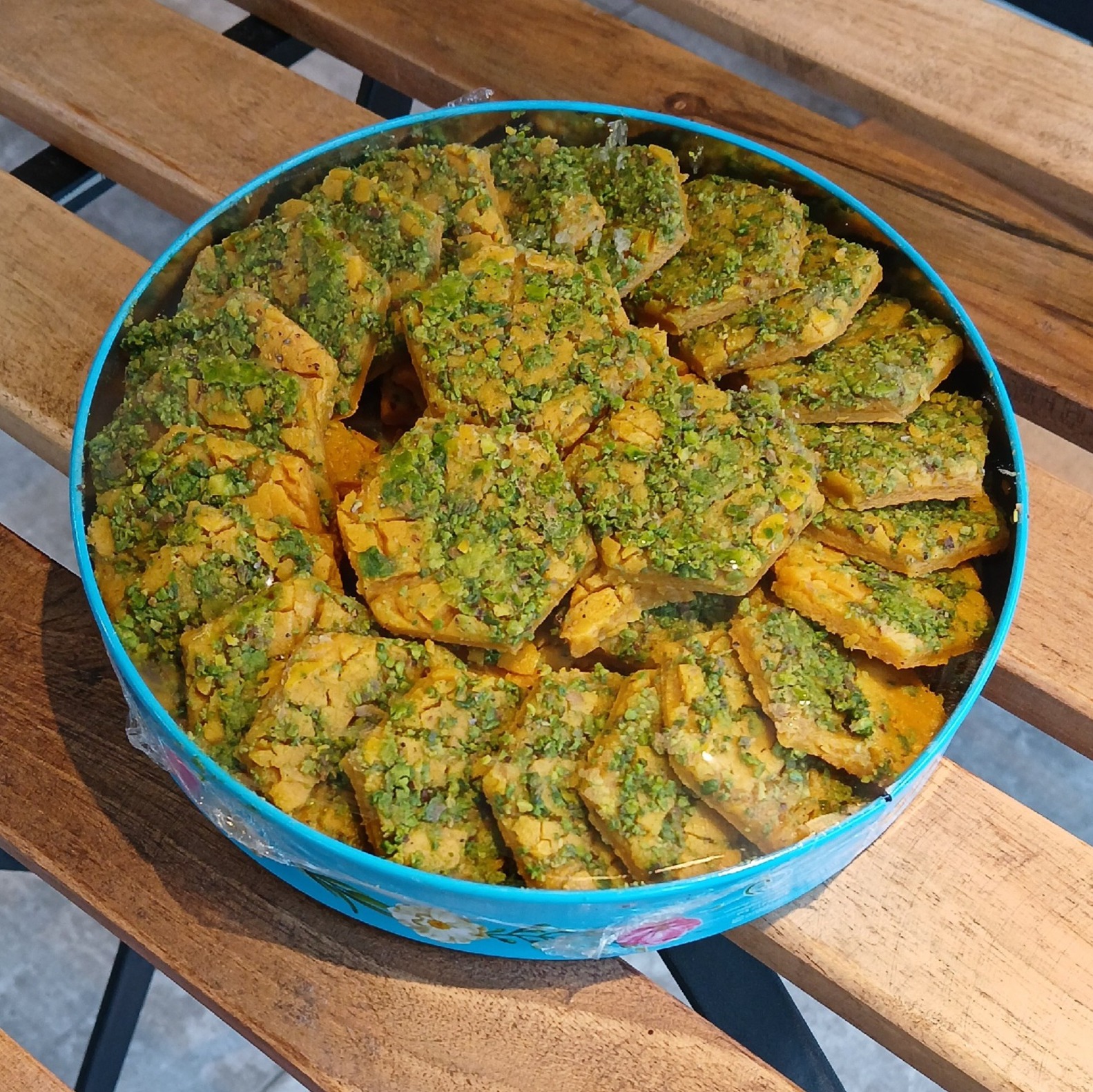 سوهان تازه کره ای سکه ای 500 گرمی