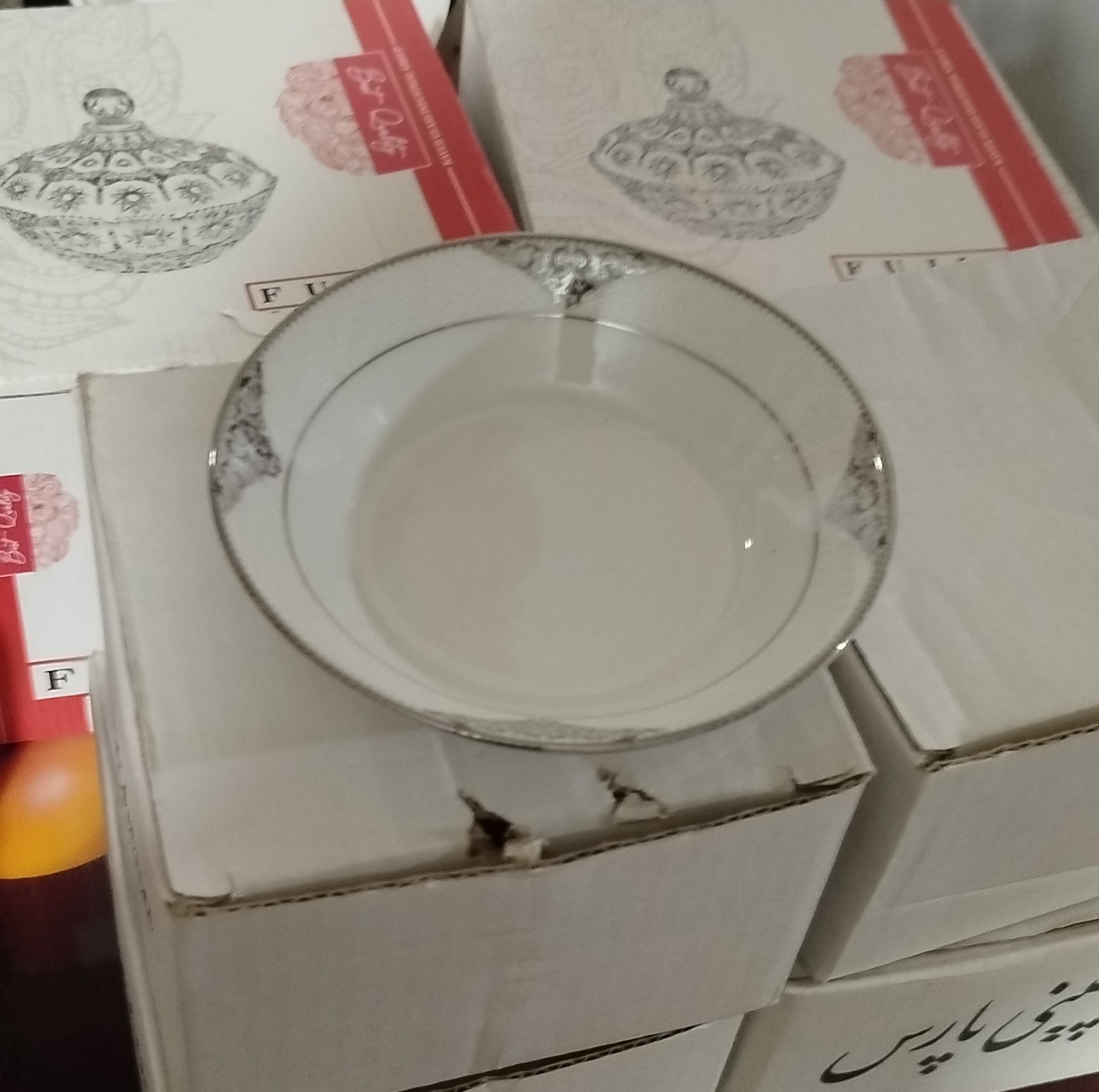 حراج کاسه چینی پاریس مناسب ترشی وماست خوردن هر دست شش تایی 